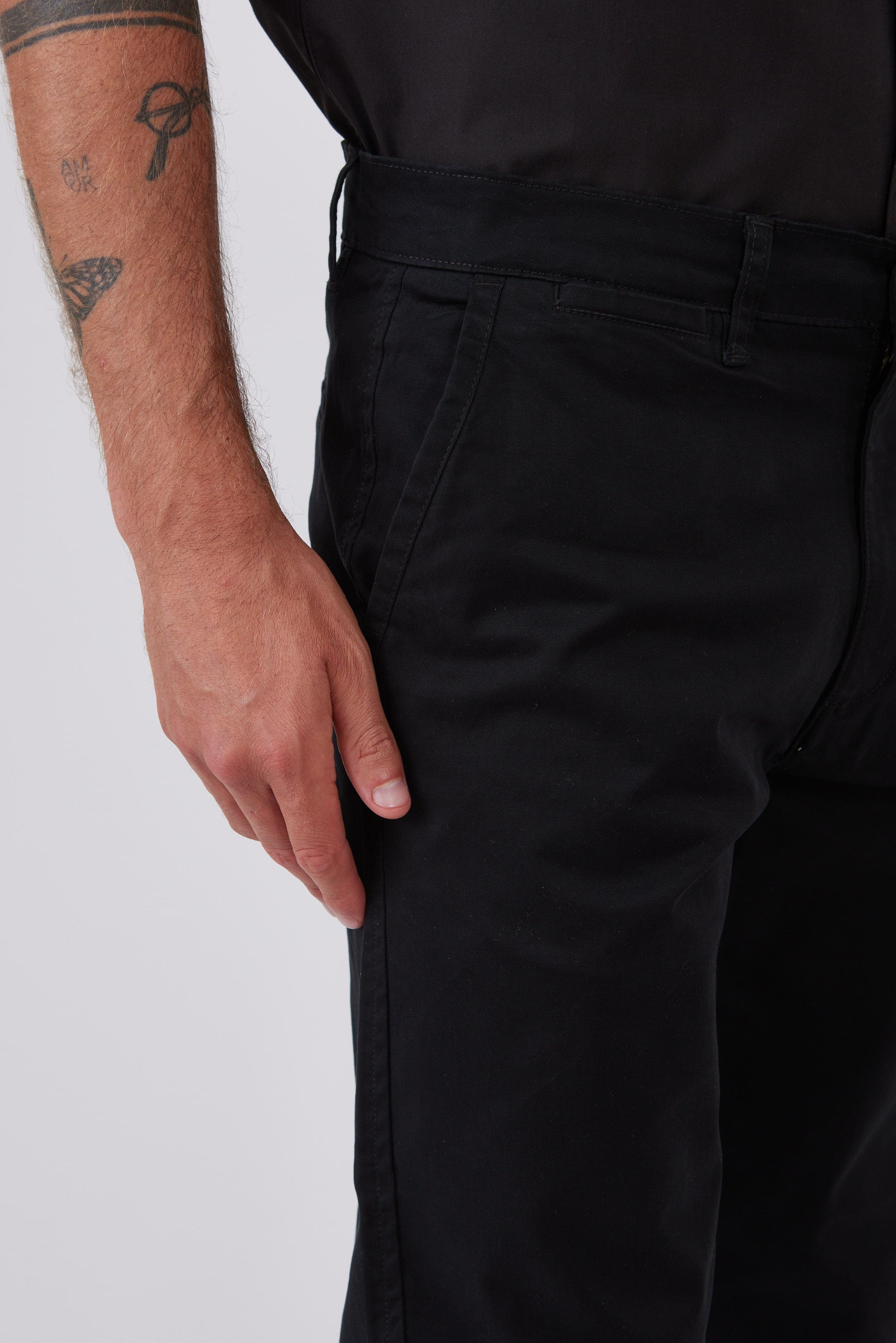מכנסי צ'ינו בגזרת Slim - שחור - Image 6